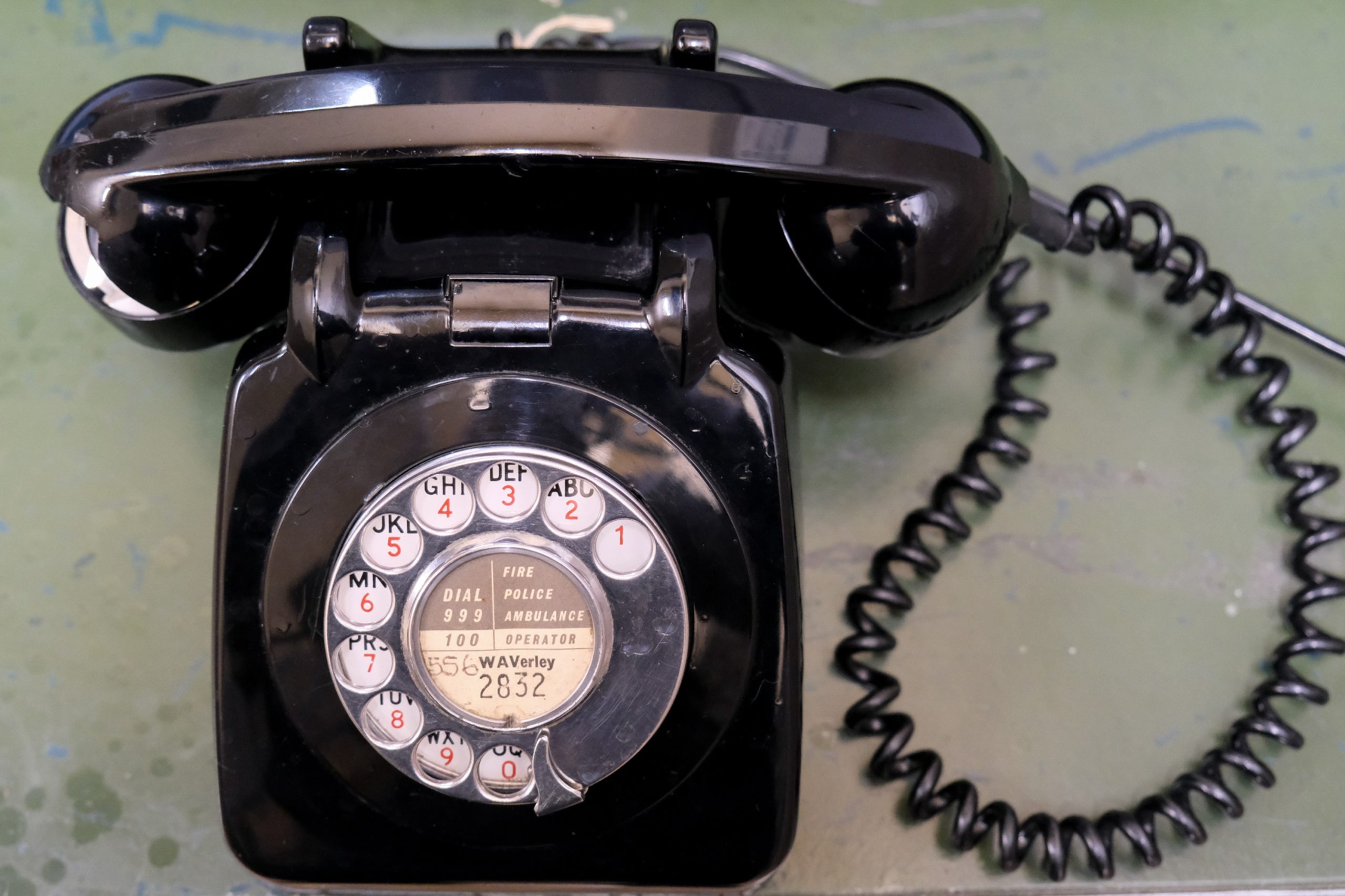 Contact | Graeme Leak